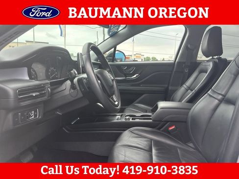 Used 2022 Lincoln Corsair AWD w/ Premium Package image 17