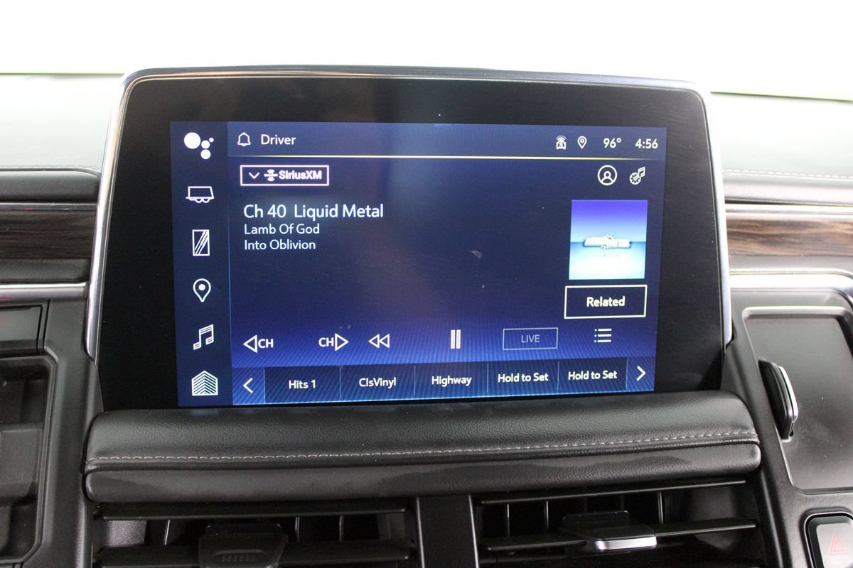 Used 2023 Chevrolet Suburban LT AWD/4WD image 17