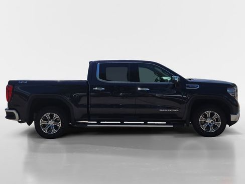 Used 2023 GMC Sierra 1500 SLT AWD/4WD image 6
