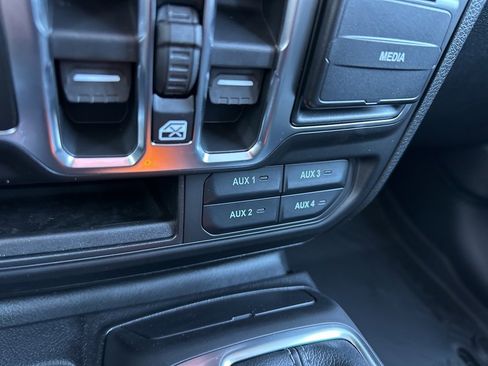 New 2026 Jeep Gladiator Sport image 5