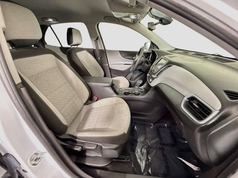 Used 2022 Chevrolet Equinox LS FWD image 29