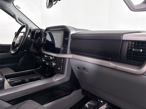 Used 2022 Ford F150 XLT w/ Equipment Group 302A High image 39