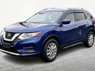 Used 2019 Nissan Rogue SV video 3