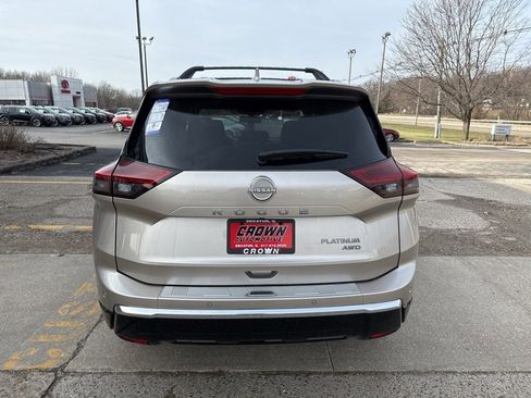 New 2026 Nissan Rogue Platinum image 5
