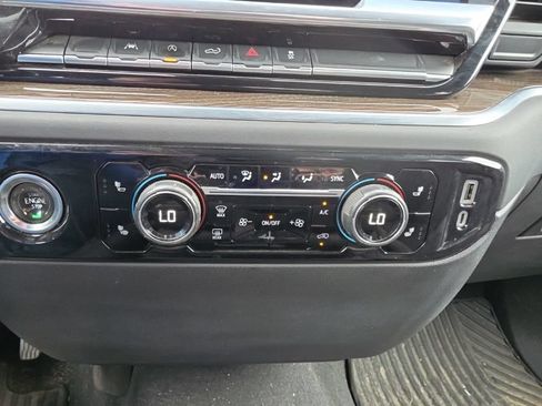 Certified 2022 Chevrolet Silverado 1500 LT AWD/4WD image 7