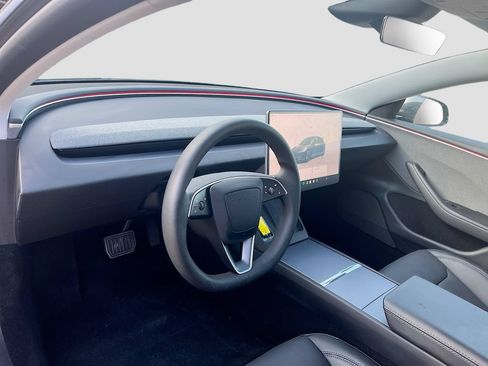 Used 2025 Tesla Model 3 Long Range RWD image 9