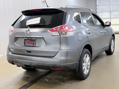 Used 2016 Nissan Rogue SV FWD image 5