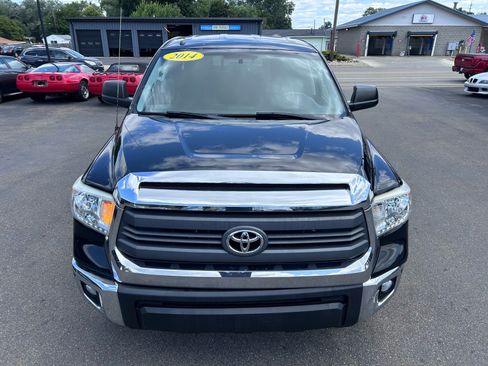 Used 2014 Toyota Tundra SR5 AWD/4WD image 2