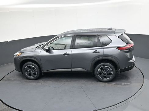 Certified 2026 Nissan Rogue SV w/ Cold Weather Package FWD image 34