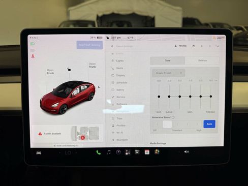 Used 2022 Tesla Model 3 Long Range AWD/4WD image 17