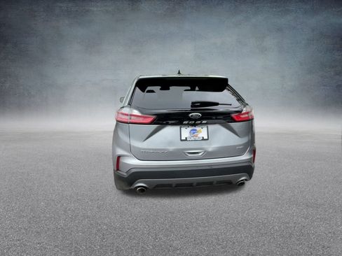 Used 2024 Ford Edge Titanium image 20