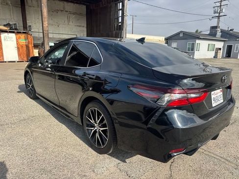 Used 2024 Toyota Camry SE FWD image 7