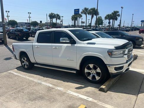 Used 2019 RAM 1500 Laramie AWD/4WD image 2