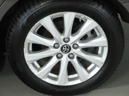 Certified 2019 Toyota Camry LE w/ Convenience Package FWD image 38