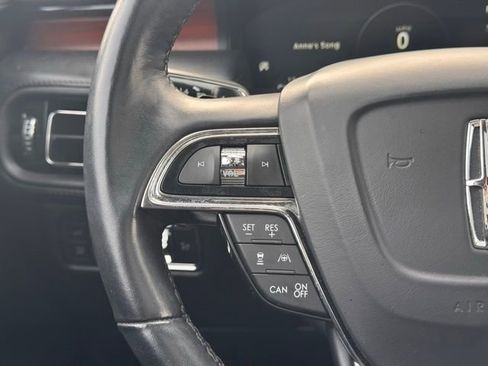 Used 2022 Lincoln Nautilus Reserve w/ Equipment Group 201A image 10