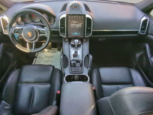 Used 2016 Porsche Cayenne AWD/4WD image 37
