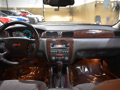 Used 2012 Chevrolet Impala LT image 30