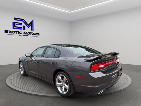 Used 2014 Dodge Charger R/T RWD image 3