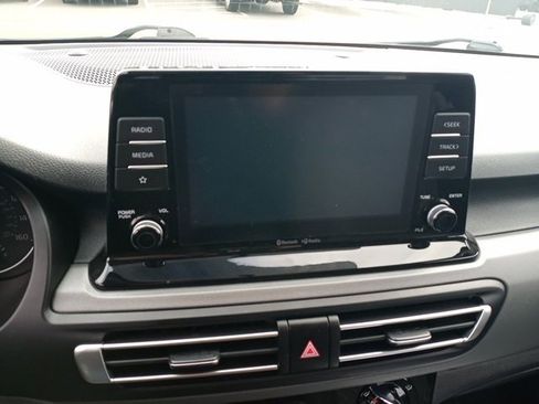 Used 2021 Kia Seltos LX image 16