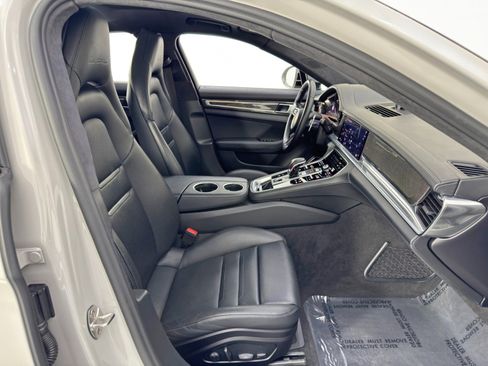 Used 2022 Porsche Panamera Turbo S w/ Premium Package image 16