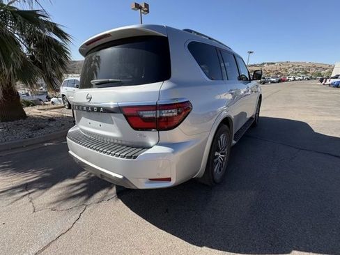 Used 2023 Nissan Armada SL w/ Captain's Chairs Package AWD/4WD image 5