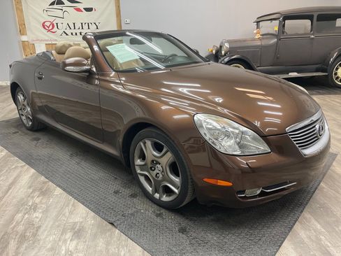 Used 2006 Lexus SC 430 Convertible RWD image 3
