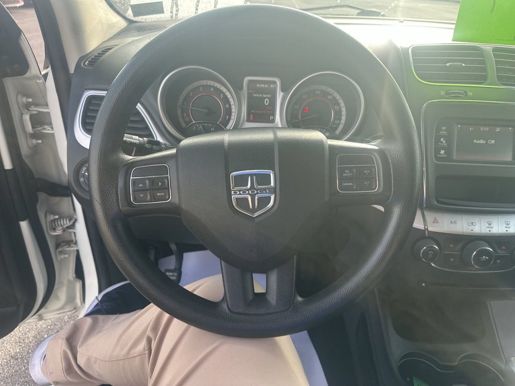 Used 2017 Dodge Journey SE w/ Flexible Seating Group FWD image 21