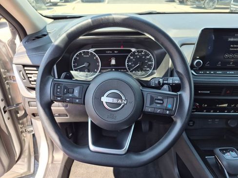 Certified 2024 Nissan Rogue SV AWD/4WD image 15