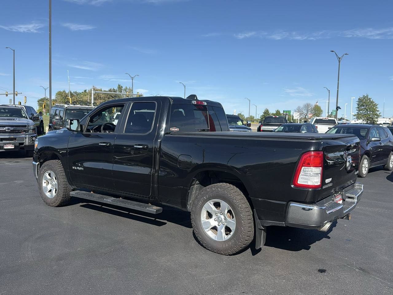 Used 2019 RAM 1500 Big Horn AWD/4WD image 3