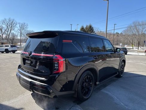 Used 2025 Nissan Armada PRO-4X w/ Pro-4X Premium Package AWD/4WD image 3