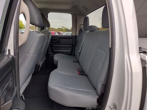 Used 2016 RAM 1500 ST w/ SXT Appearance Group image 7