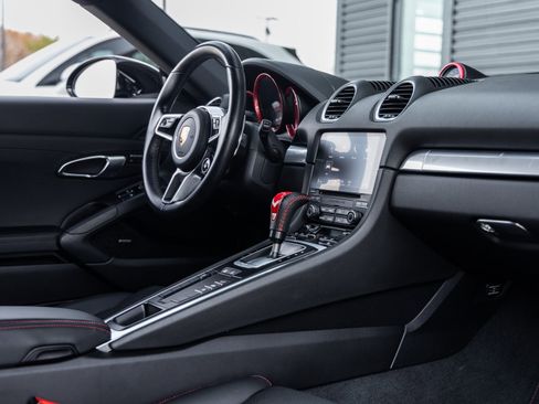 Used 2018 Porsche 718 Cayman S w/ Sport Chrono Package image 37