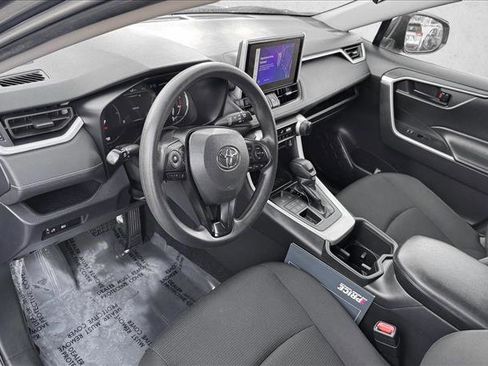 Used 2024 Toyota RAV4 LE AWD/4WD image 11