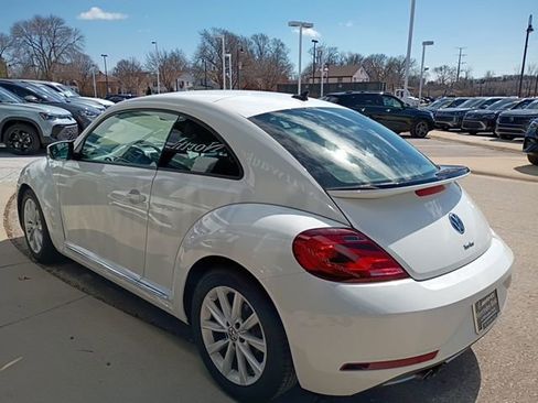 Used 2017 Volkswagen Beetle 1.8T SE image 5