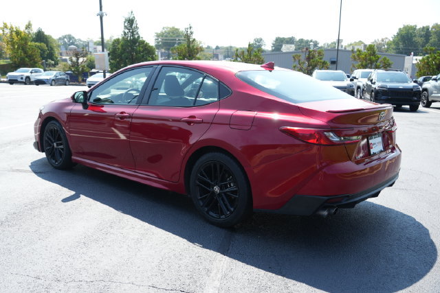 Used 2025 Toyota Camry SE FWD image 5