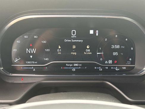 Used 2023 GMC Yukon XL SLT AWD/4WD image 30