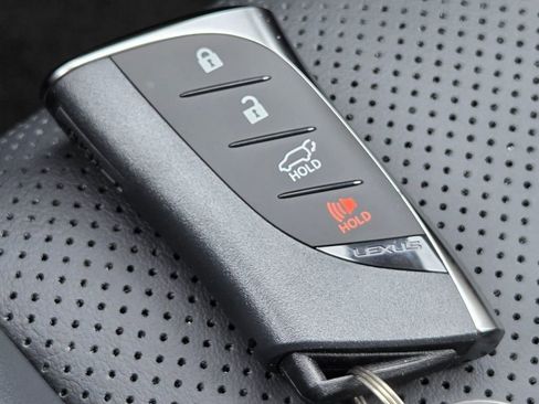 New 2026 Lexus TX 500h AWD image 39