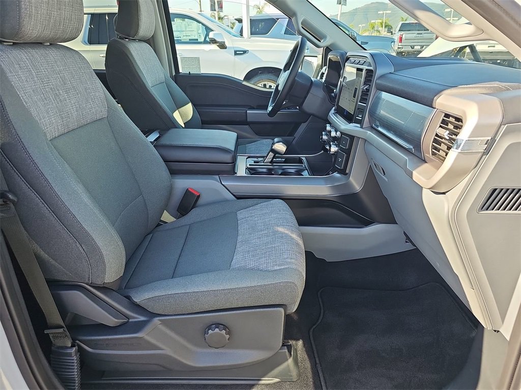 Used 2023 Ford F150 Lightning XLT AWD/4WD image 27