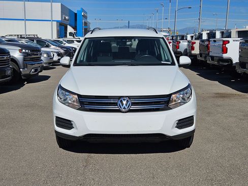 Used 2017 Volkswagen Tiguan S AWD/4WD image 9