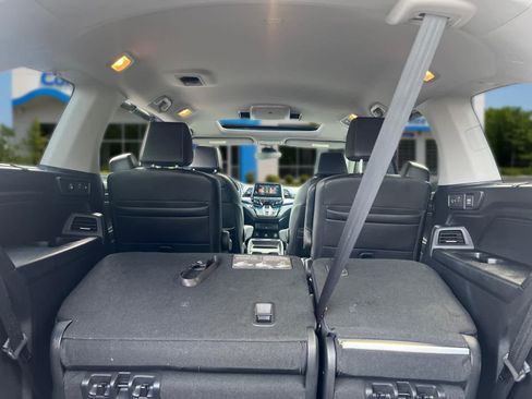 Used 2024 Honda Odyssey Touring image 37