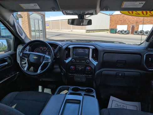 Used 2020 Chevrolet Silverado 1500 LT w/ Convenience Package AWD/4WD image 20
