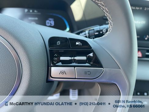 Certified 2025 Hyundai Elantra Sport image 24