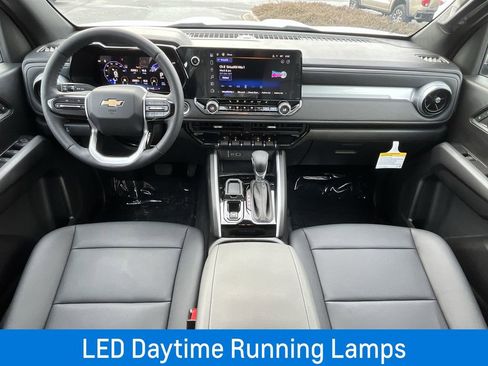 New 2024 Chevrolet Colorado LT w/ LT Convenience Package III image 21