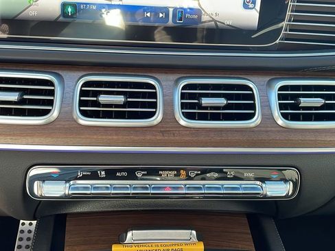Certified 2025 Mercedes-Benz GLS 450 4MATIC image 18
