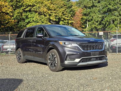 Used 2022 Kia Carnival EX