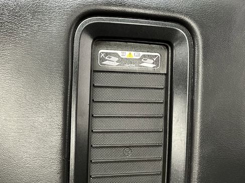Used 2016 GMC Yukon XL SLT AWD/4WD image 27