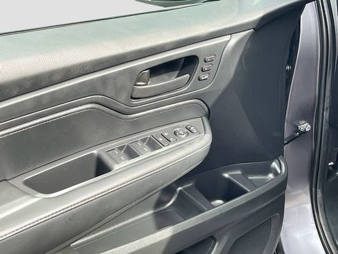 Used 2025 Honda Odyssey EX-L image 18