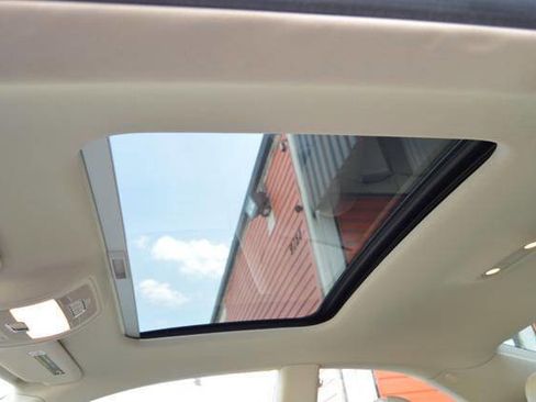 Used 2010 Audi A5 2.0T Premium image 26