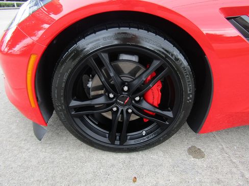 Used 2017 Chevrolet Corvette Stingray Coupe w/ 3LT Preferred Equipment Group RWD image 23