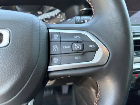 Used 2022 Jeep Compass Limited w/ Sun and Sound Group AWD/4WD image 30